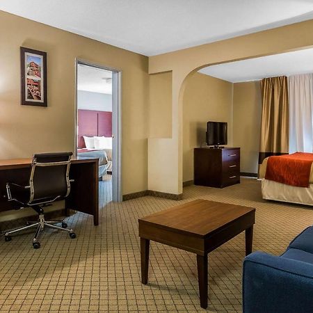 Comfort Inn & Suites Mishawaka-South Bend Zewnętrze zdjęcie